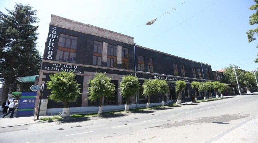 Plaza Viktoria Hotel