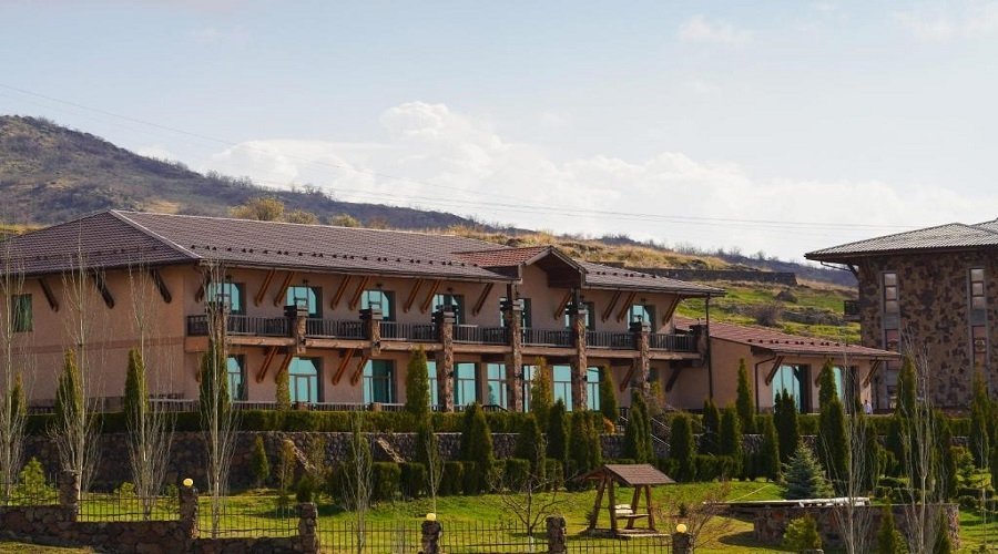 Hotel Amberd