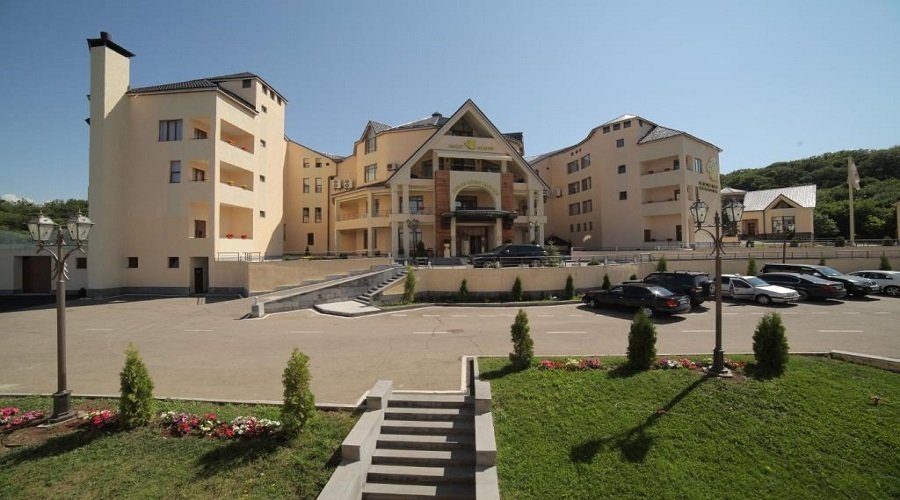 Multi Rest House Hotel Complex