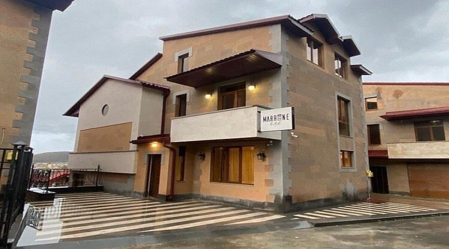 Hotel Marrone