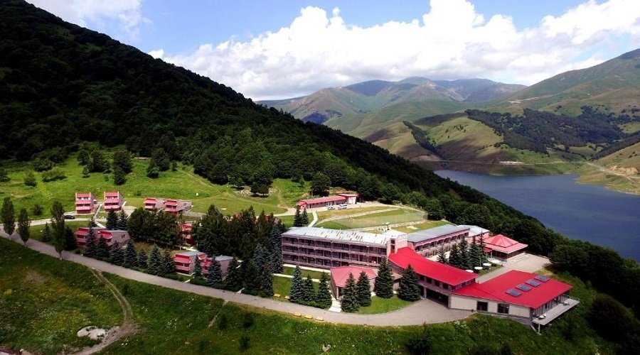 Ani Resort
