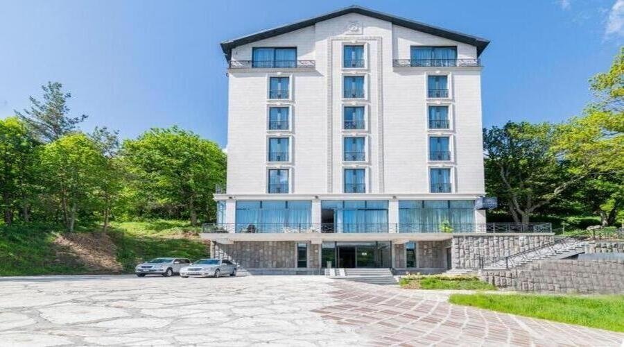 Hotel Aurora Resort